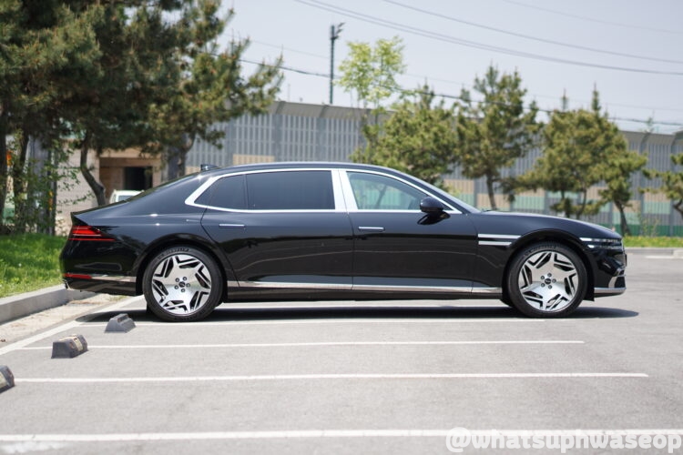 Genesis G90 LWB