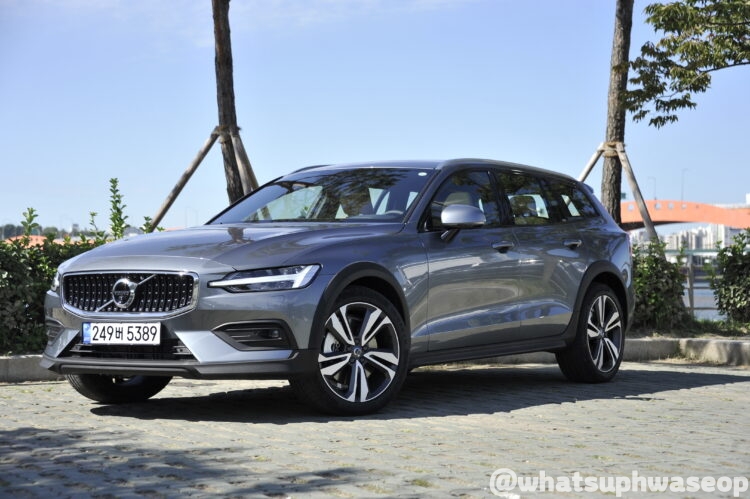 Volvo V60 Cross Country